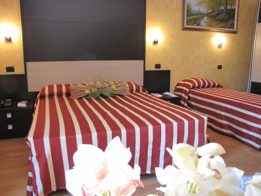 Hotel Iacone Chieti Pokoj fotografie